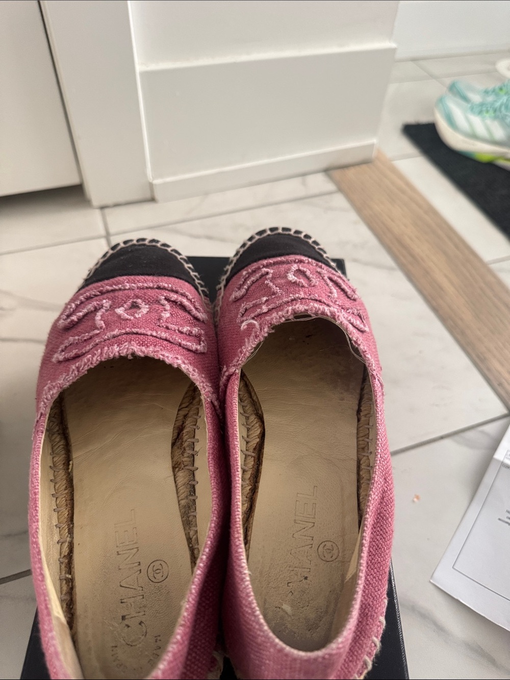 Authentic CHANEL Pink Espadrilles with Black Cap Toe and Embroidered CC - Picture 4 of 7